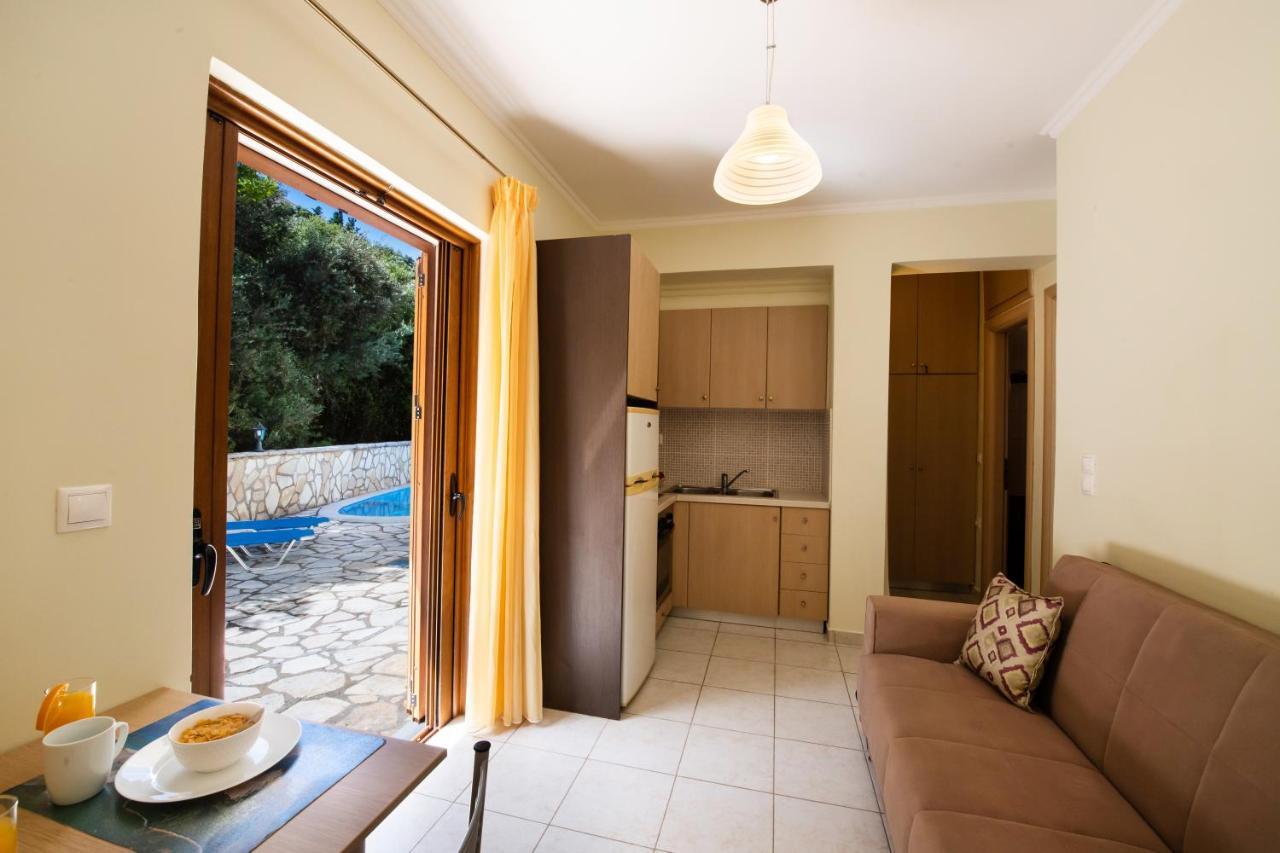 Delphinus Villa Nefeli Agios Nikitas Exterior photo